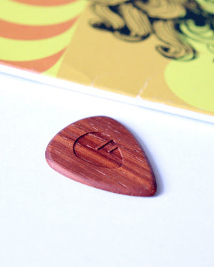 Padouk Pick