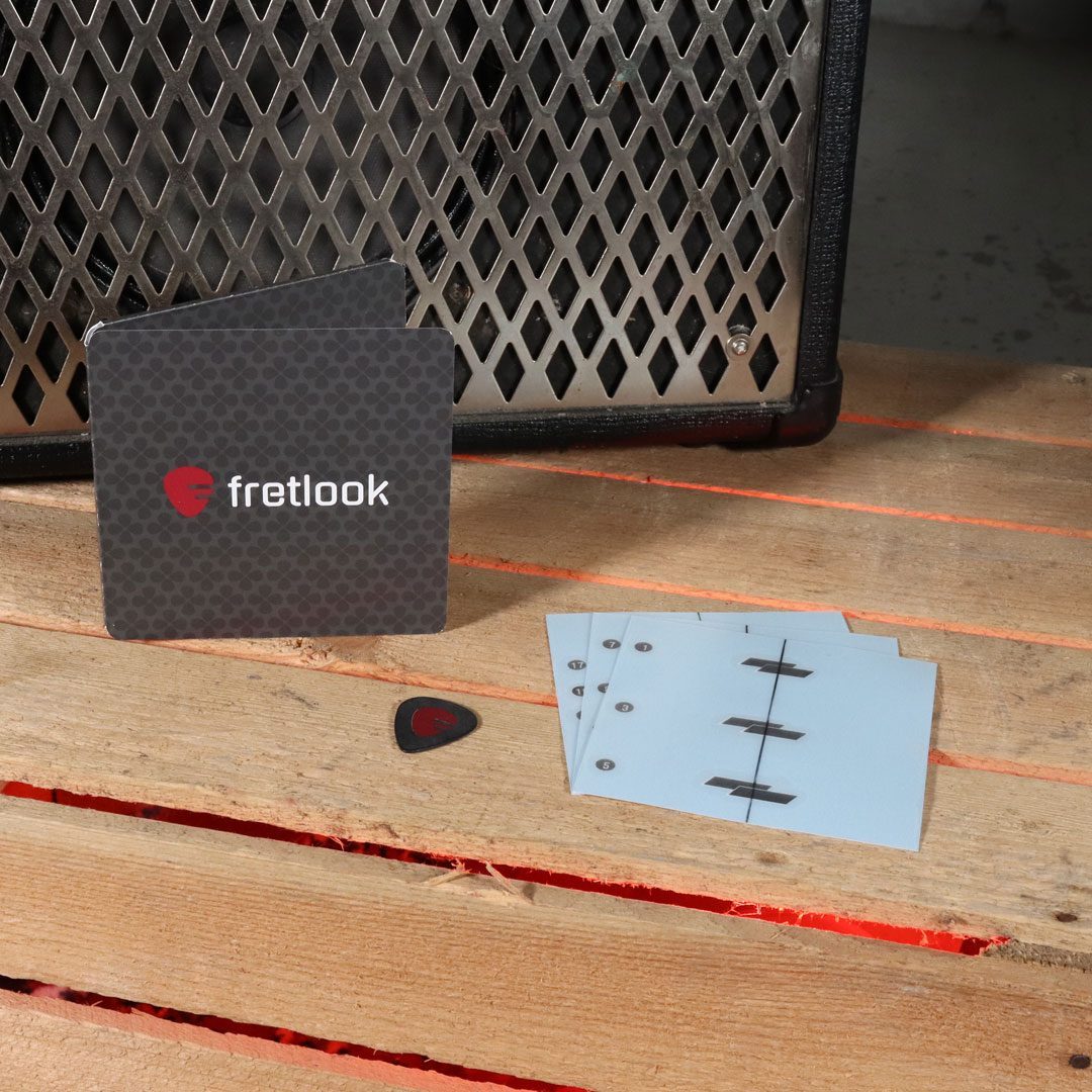 Parallelogram_Aged_Black_Shop_1080x1080_04