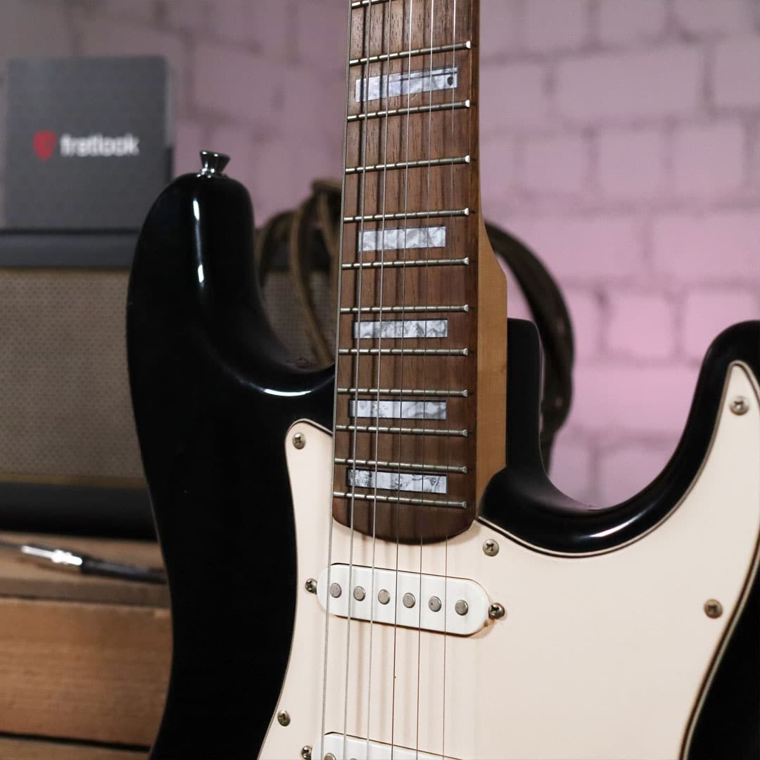 Squares_Aged_White_Shop_1080x1080_02 Squares_Aged_White_Shop_1080x1080_02