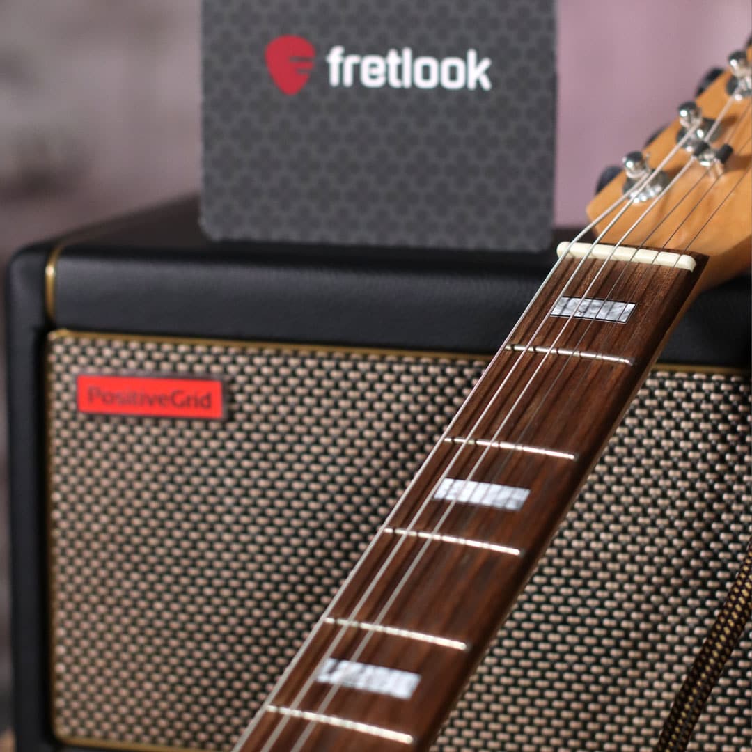 Squares_Aged_White_Shop_1080x1080_03 Squares_Aged_White_Shop_1080x1080_03