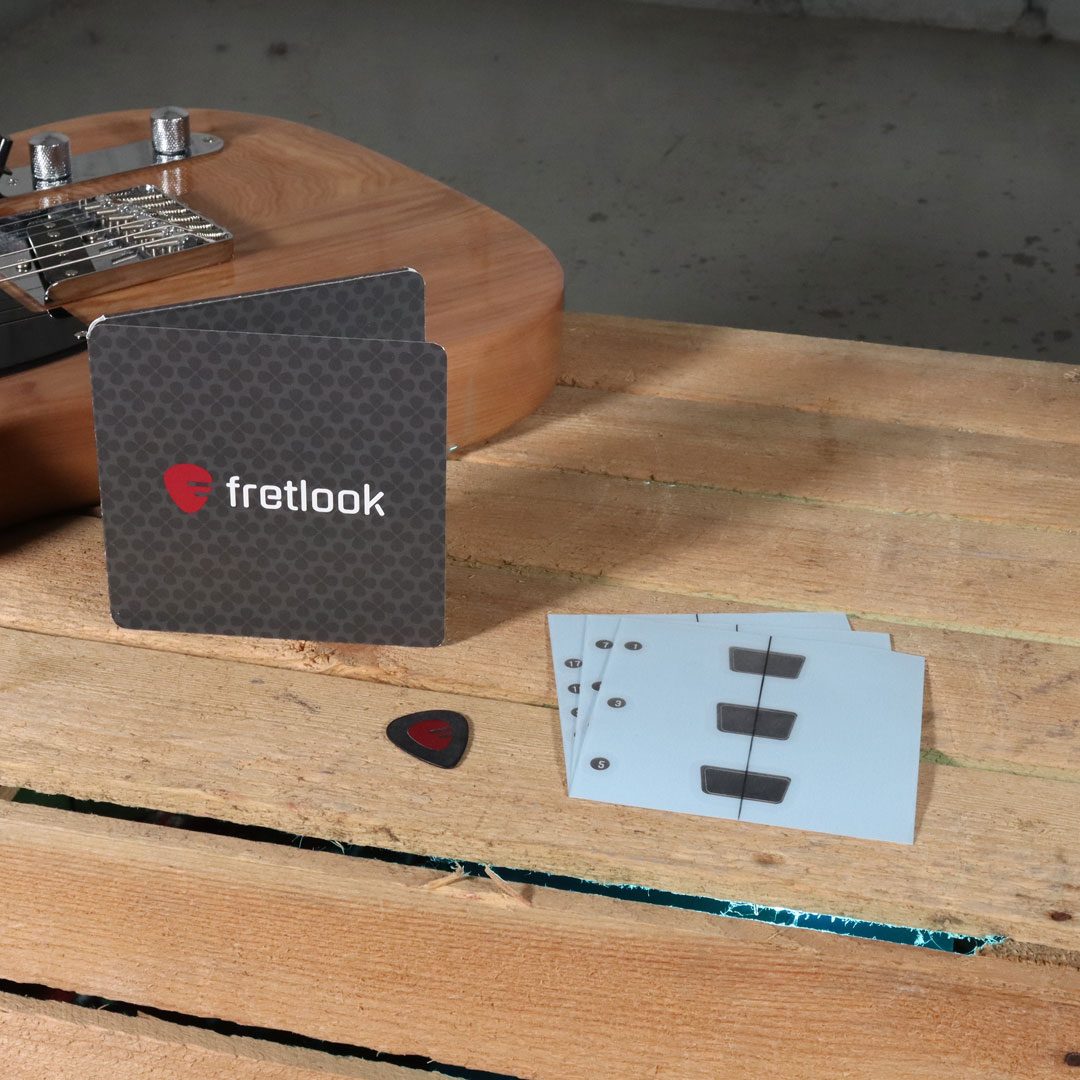 Trapezoid_Aged_Black_Shop_1080x1080_04