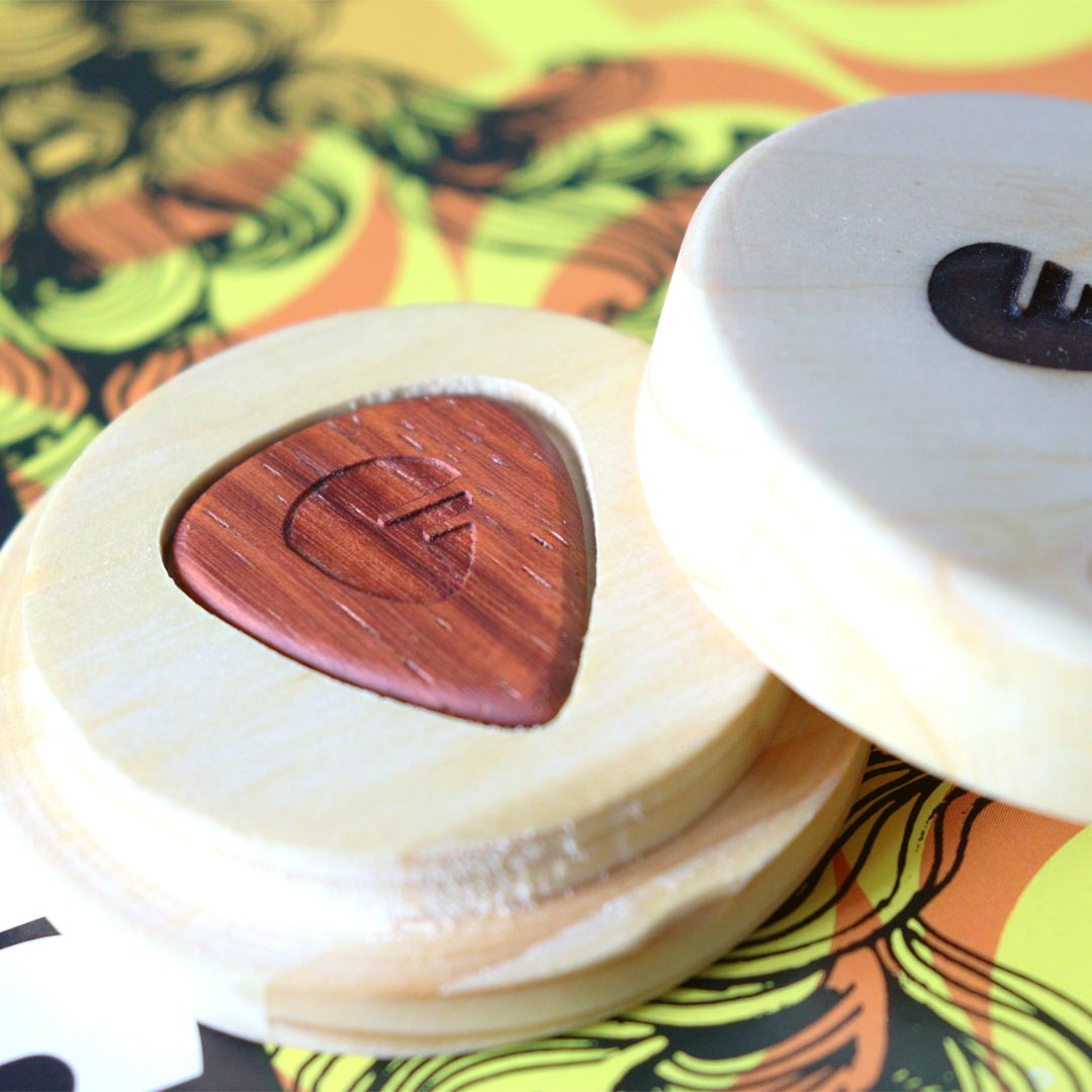 Padouk_Pick_Shop_1080x1080_04 Padouk_Pick_Shop_1080x1080_04