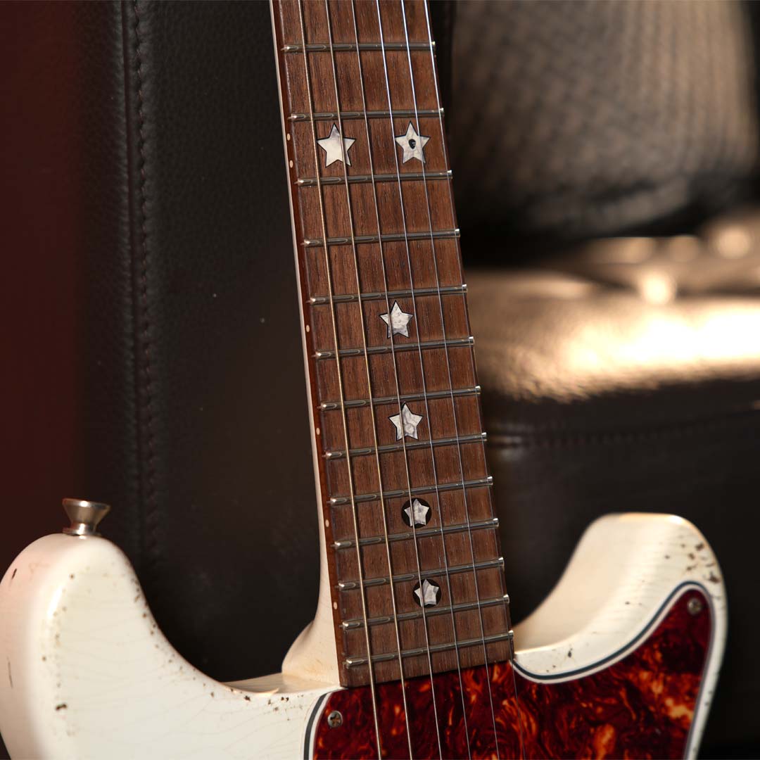 Stars_Smokey_Aged_Shop_1080x1080_02 Stars_Smokey_Aged_Shop_1080x1080_02