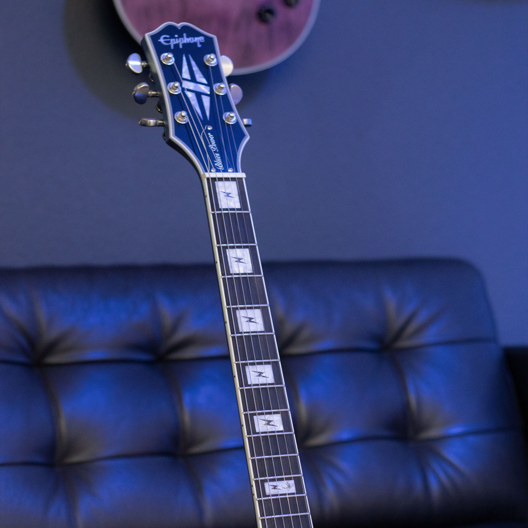 JJN_Blues_Power_Bolts_Shop_1080x1080_03