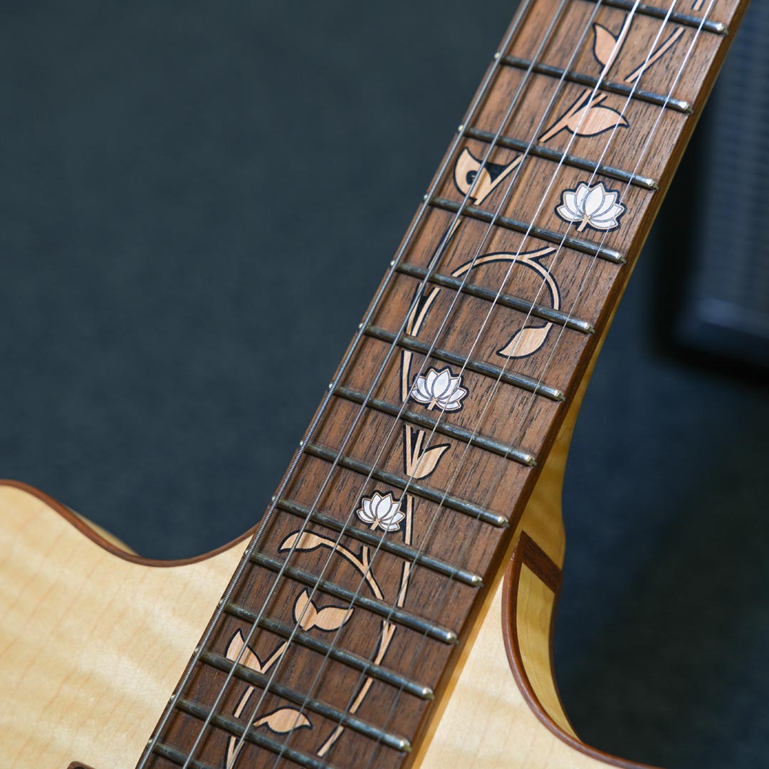 Blossom_Golden_Oak_Shop_1080x1080_03